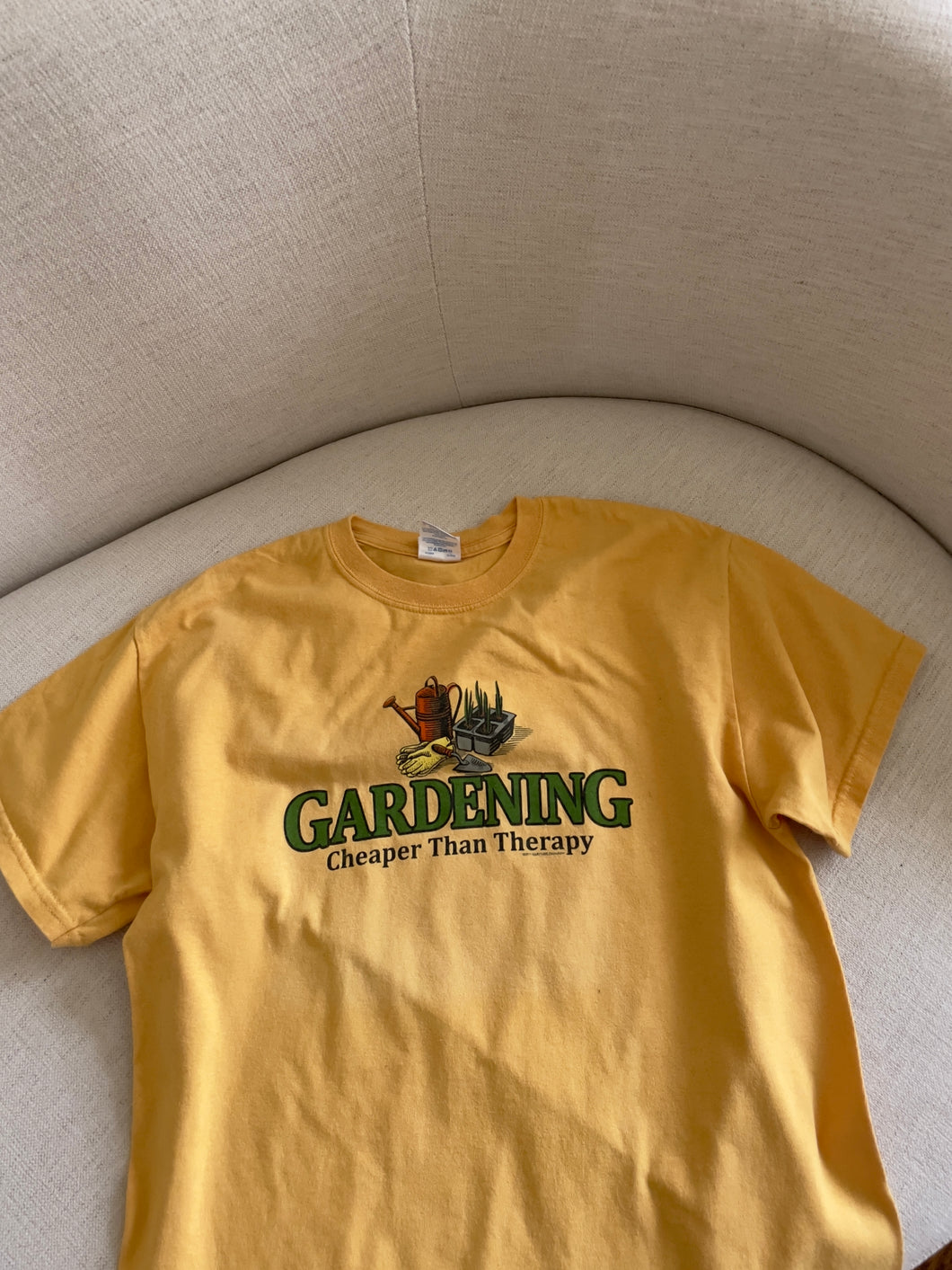 gardening + therapy tee