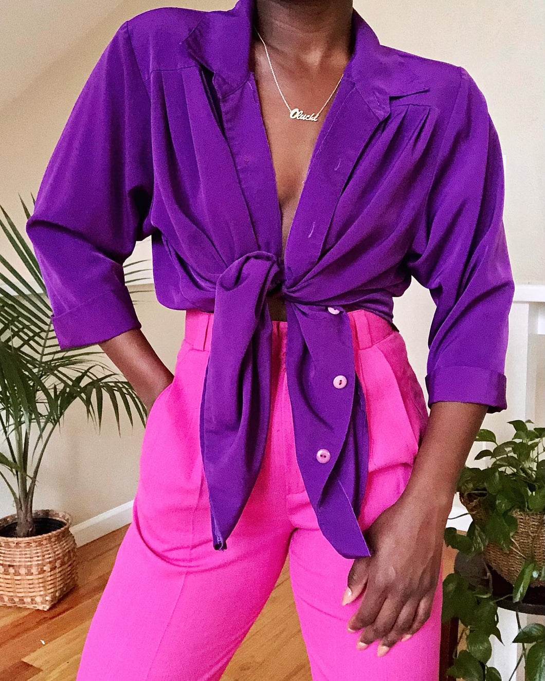violet blouse