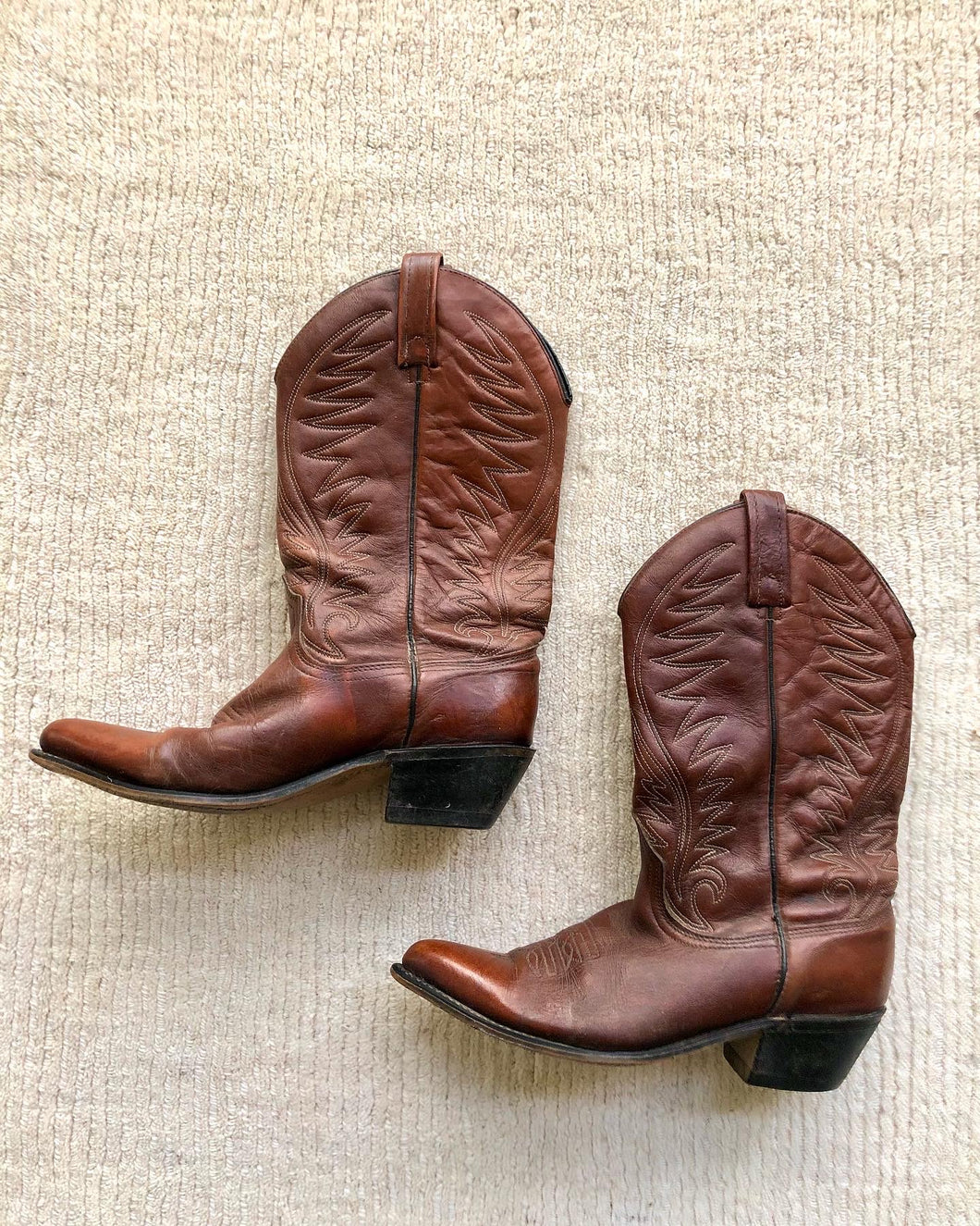 vintage maple cowboy boots
