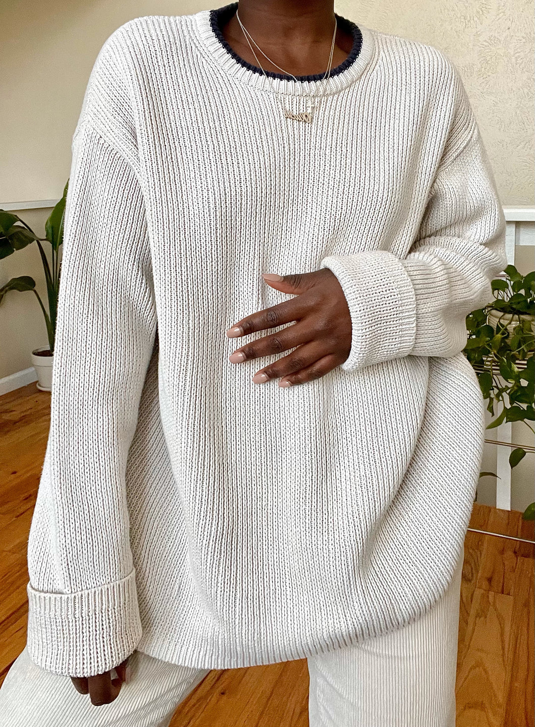 ivory knit sweater w. contrast trim