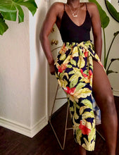 Load image into Gallery viewer, floral print wrap skirt
