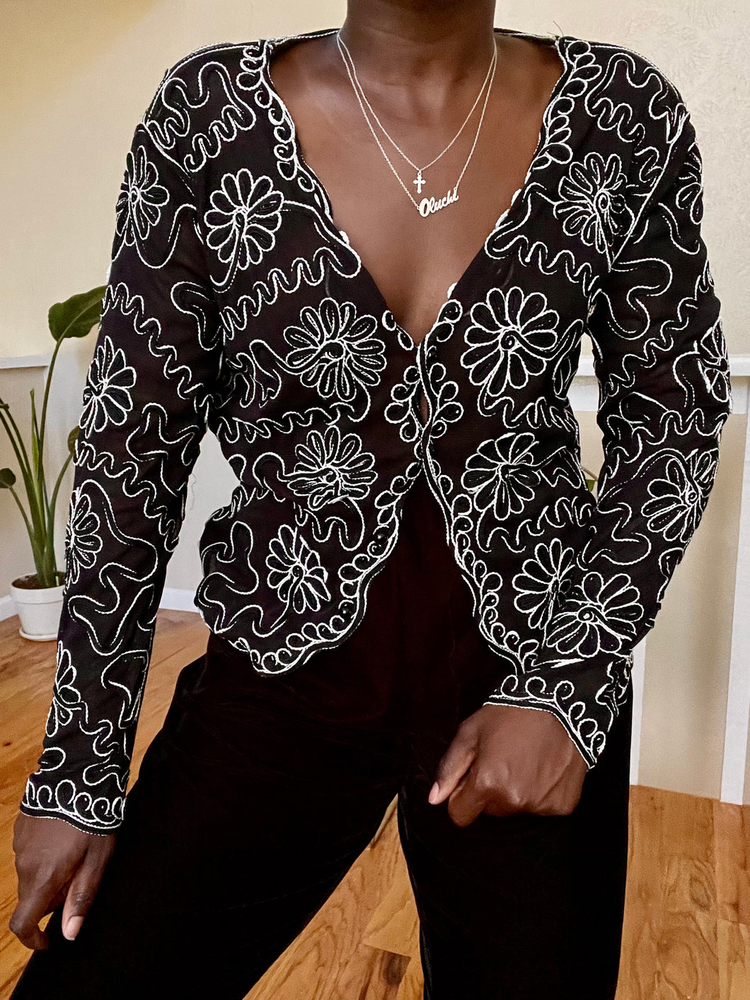 b&w floral embroidered cardigan