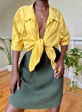 Load image into Gallery viewer, olive ribbed midi skirt
