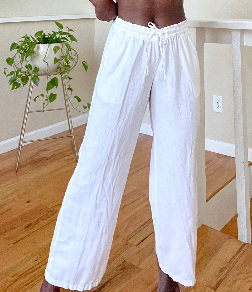 white linen easy pants