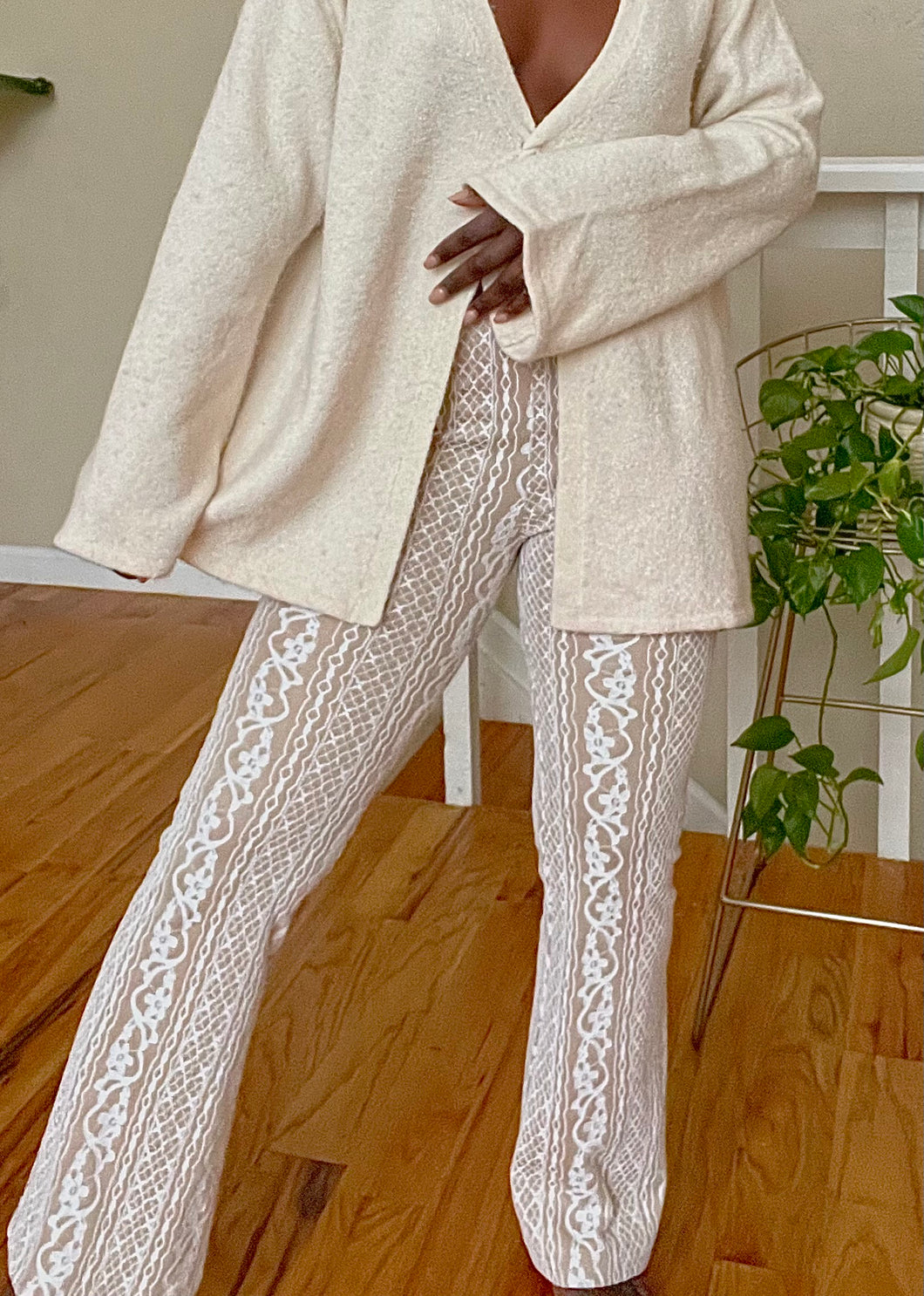 lace kick flare pants