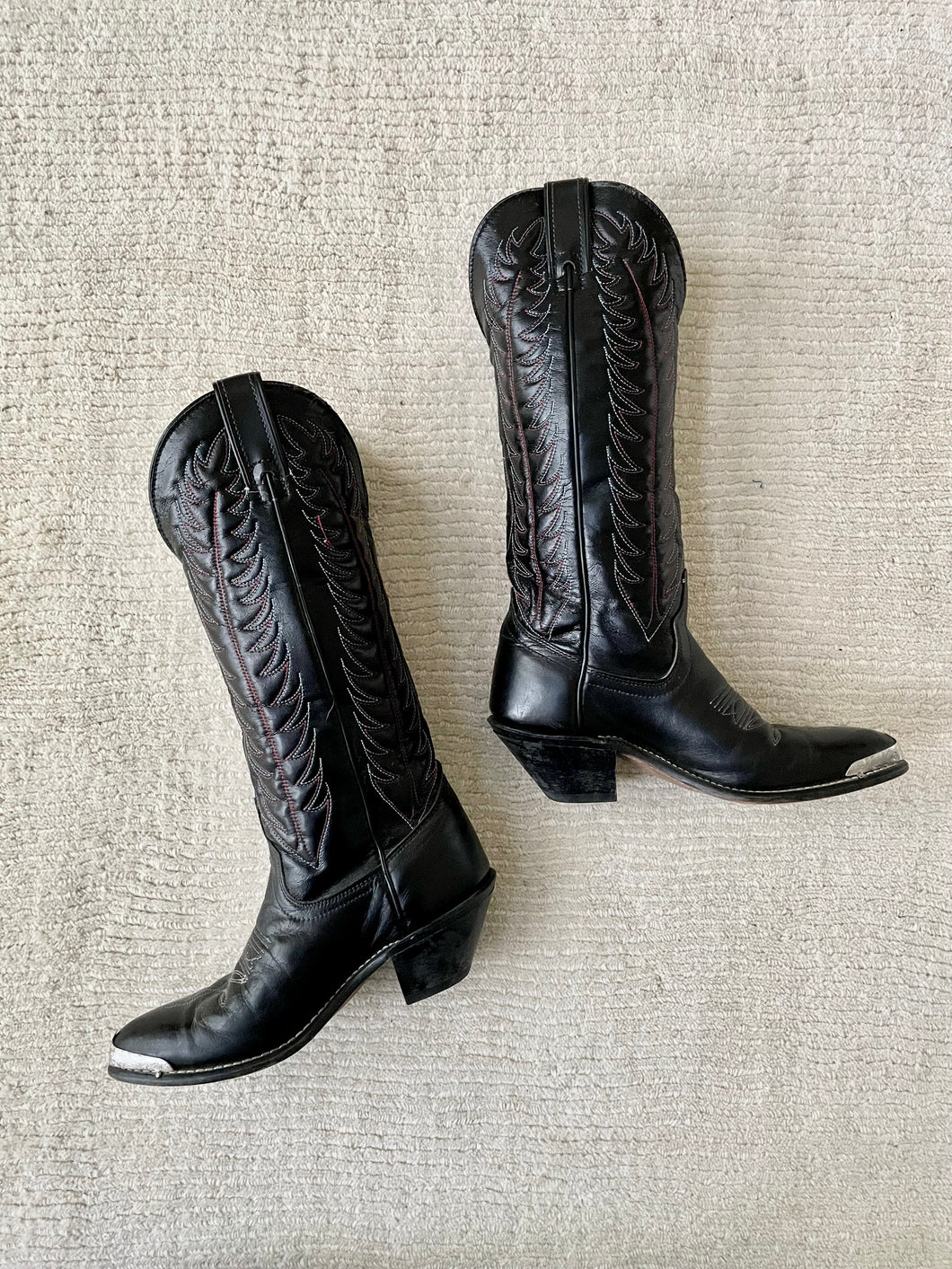 vintage onyx cowboy boots